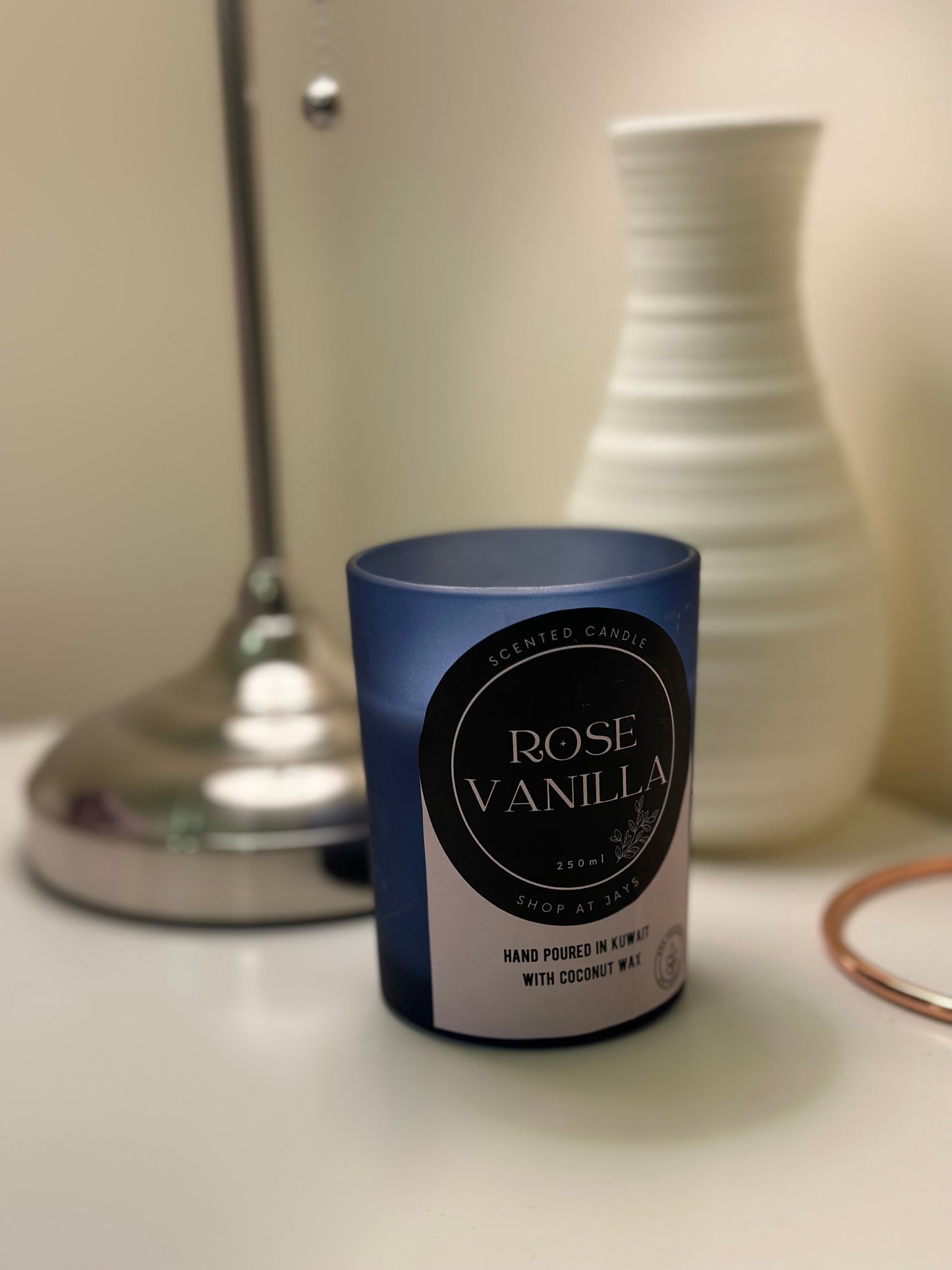 Rose vanilla candle